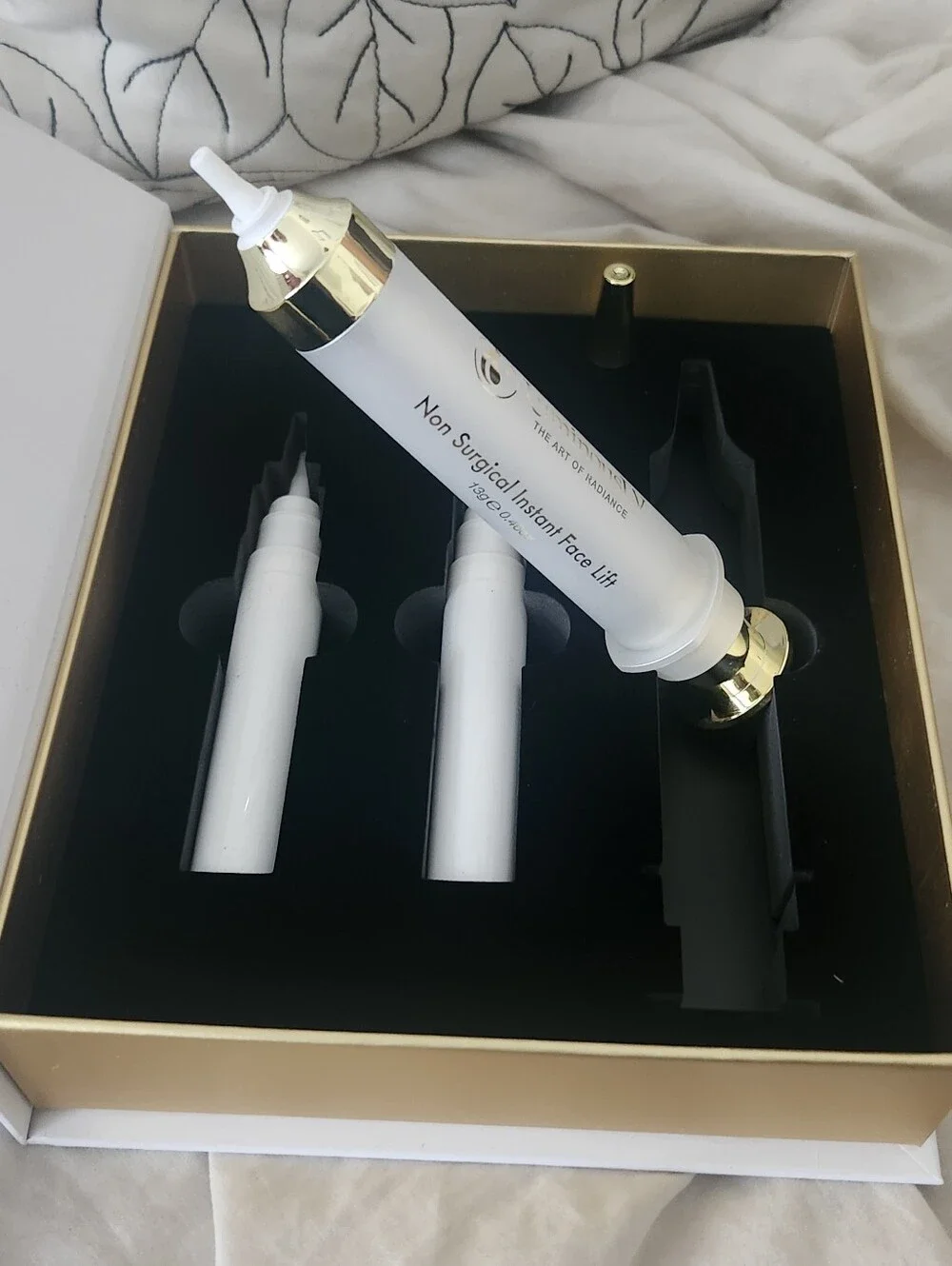 BRAND NEW!!! LUXURY SKINCARE ANTI WRINKLE SET. D'ORE24K FACIAL PEEL SET!!!